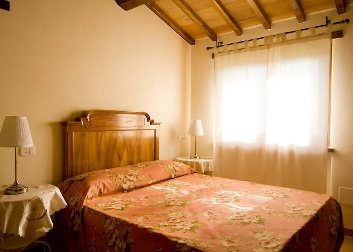 Poggio Del Bolognino Farm stay *