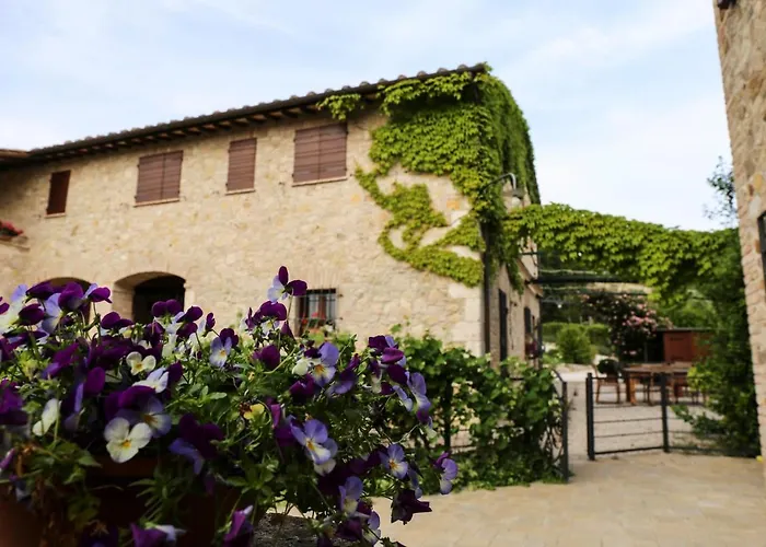 Poggio Del Bolognino Farm stay *